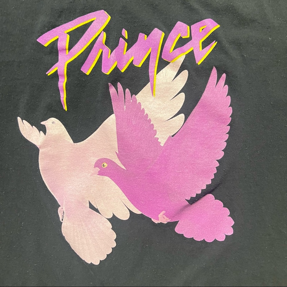 Prince T-Shirt Size large - Picture 2 of 3